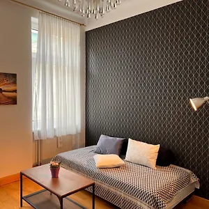  Apartamento & Near Reumannplatz